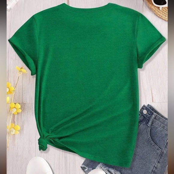 NIP St. Patrick's Day Shenanigans Squad Lucky Short Sleeve Round Neck T-Shirt M - Picture 2 of 5